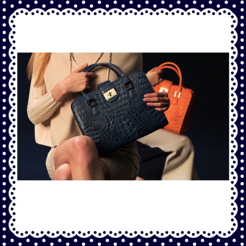 Pre-Order D'MOM Hebilla Limited Crocodile Handbag! - Picture 3 of 8